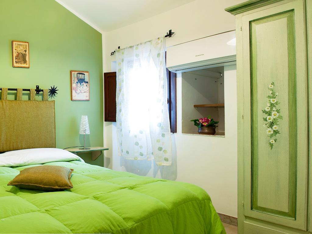 Bed And Breakfast Maria Scopello  Værelse billede